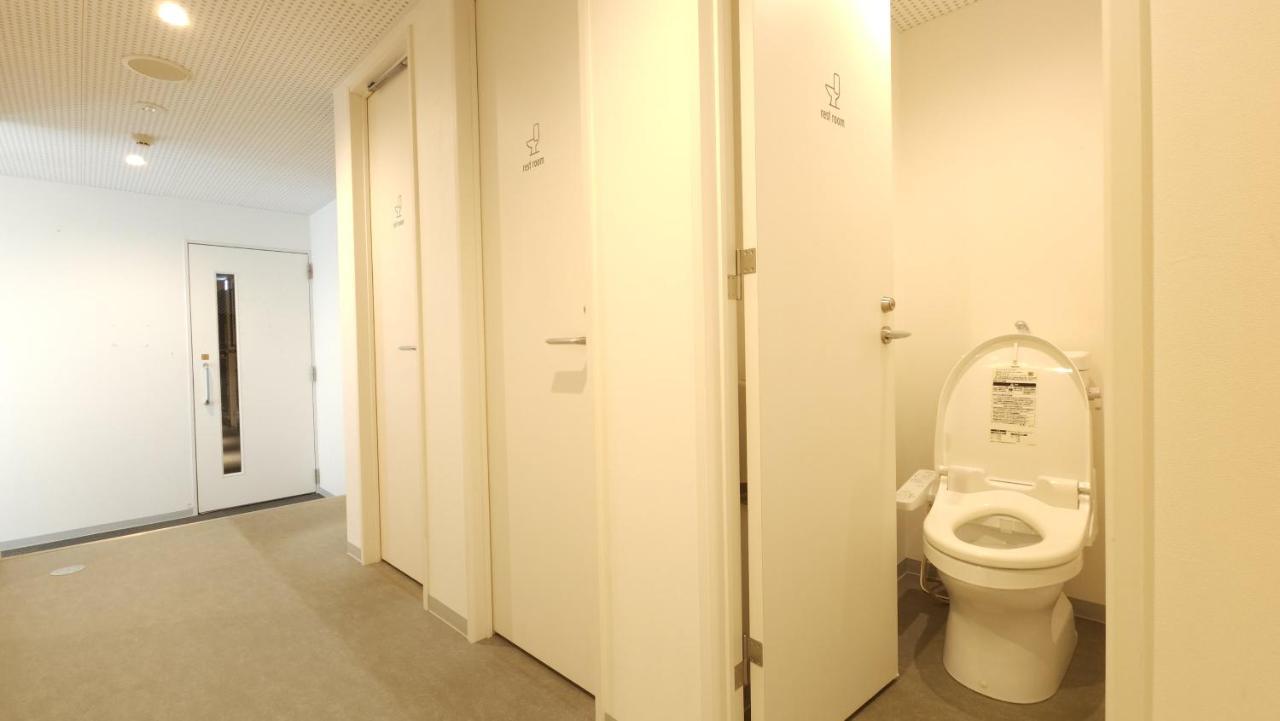 Acro Capsule Hotel Namba Dotonbori Osaka Exterior photo