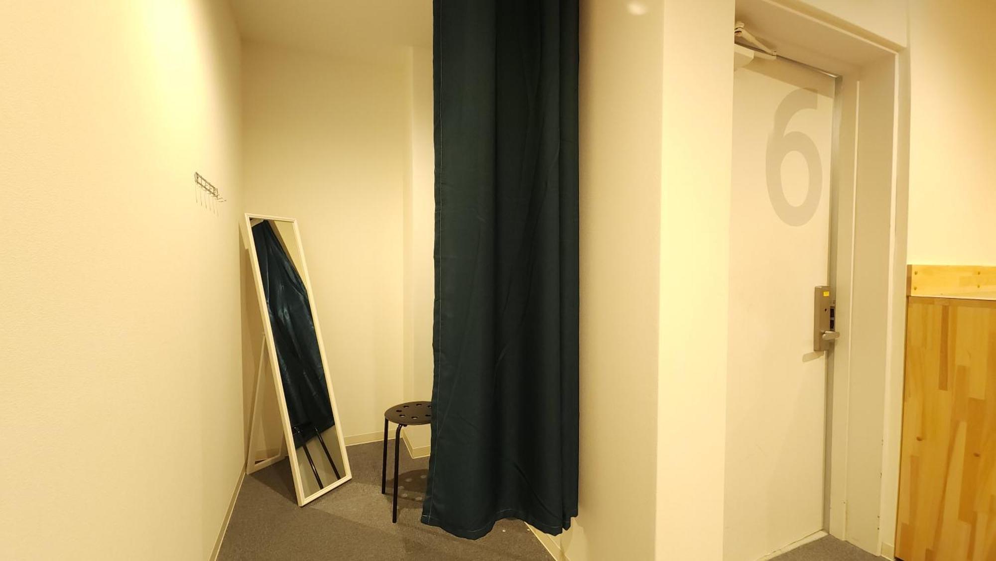 Acro Capsule Hotel Namba Dotonbori Osaka Exterior photo